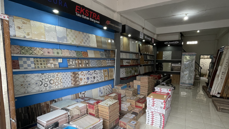 Model keramik granit lantai terbaru. Model keramik teras rumah motif terbaru.